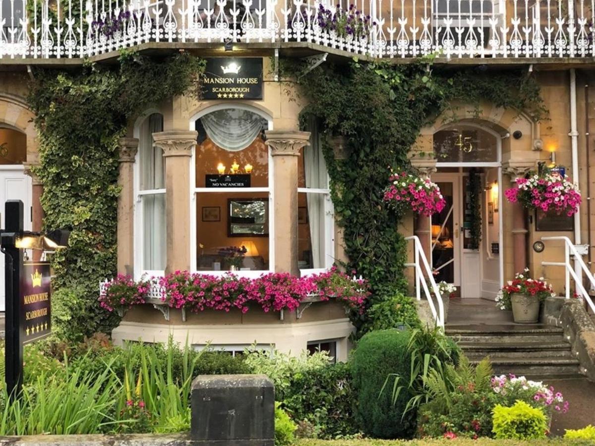 Hotel Mansion House Scarborough Esterno foto The hotel in 2012